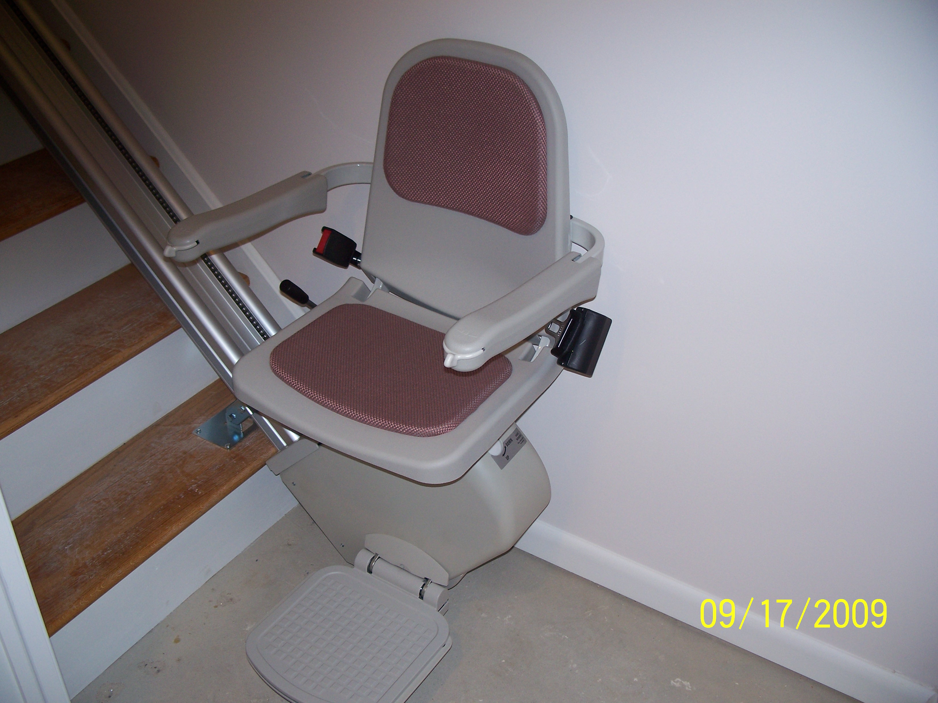 Acorn Stairlifts Superglide 120 Stairlifts